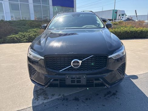 Certified 2025 Volvo XC60 B5 Plus AWD/4WD image 4