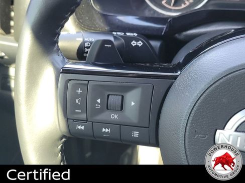 Used 2024 Nissan Pathfinder SL w/ SL Premium Package FWD image 29