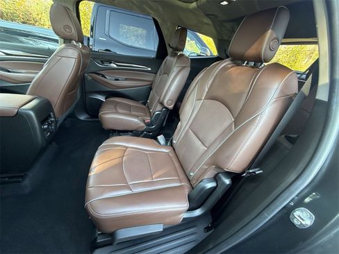 Used 2018 Buick Enclave Avenir w/ Avenir Technology Package image 23