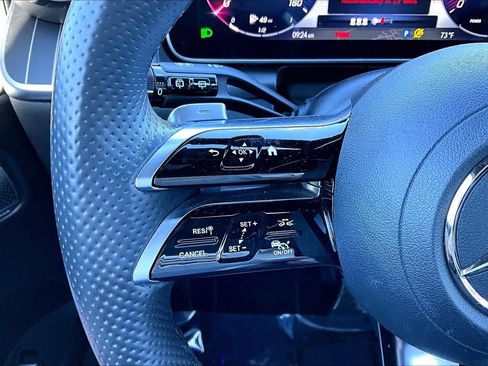 Used 2023 Mercedes-Benz GLC 300 image 23