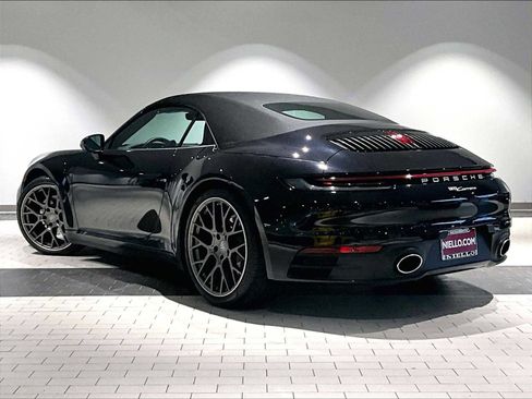 Used 2021 Porsche 911 Carrera image 3
