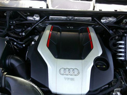 Used 2018 Audi SQ5 Prestige AWD/4WD image 71