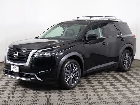 Used 2023 Nissan Pathfinder SL w/ SL Premium Package AWD/4WD image 12