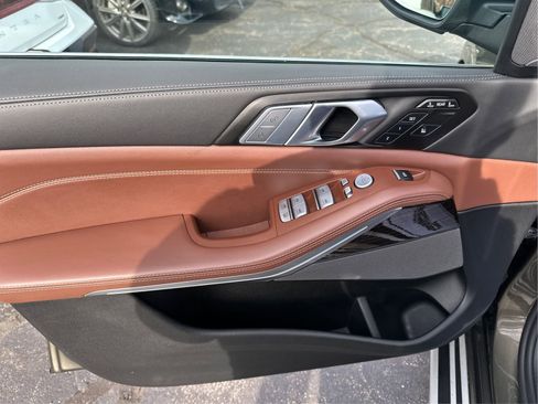 Used 2026 BMW X7 xDrive40i image 21