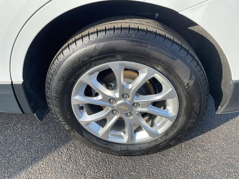 Used 2021 Chevrolet Equinox LT image 4