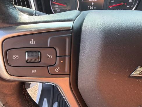 Certified 2021 Chevrolet Silverado 1500 RST image 23