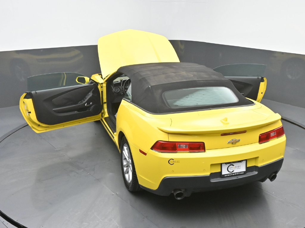 Used 2015 Chevrolet Camaro LT RWD image 63