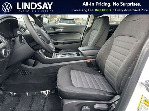 Used 2024 Ford Edge SE w/ Black Appearance Package image 11
