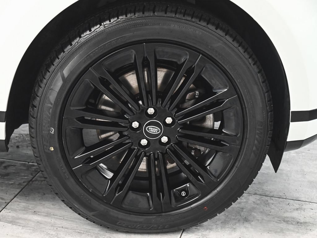 Used 2024 Land Rover Range Rover Evoque S AWD/4WD image 7