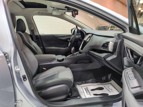 Certified 2024 Subaru Outback Onyx Edition AWD/4WD image 9