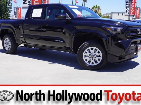 Certified 2025 Toyota Tacoma SR5 AWD/4WD image 1
