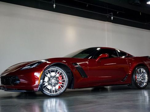 Used 2018 Chevrolet Corvette Z06 RWD image 96