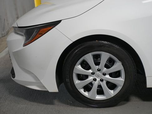 Certified 2024 Toyota Corolla LE image 5
