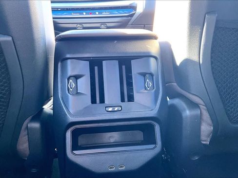 Used 2025 BMW X3 xDrive30i image 38