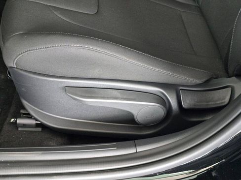 New 2026 Hyundai Elantra SEL FWD image 15