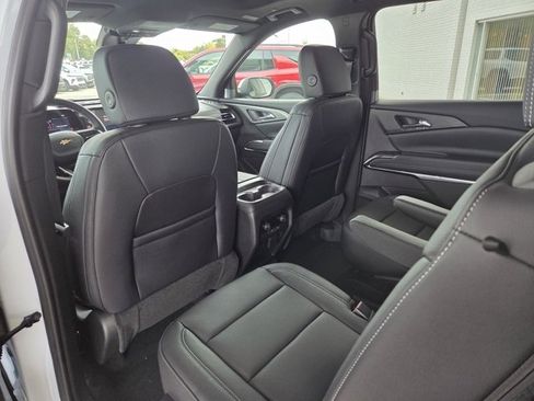 New 2026 Chevrolet Traverse LT w/ Sun and Wheel Package image 18