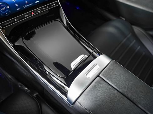 Certified 2025 Mercedes-Benz C 300 Sedan w/ AMG Line w/ Night Package image 19