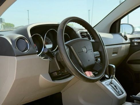 Used 2010 Dodge Caliber SXT FWD image 18