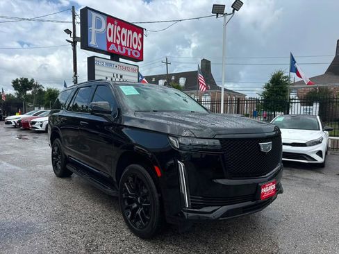Used 2021 Cadillac Escalade Sport w/ Driver Assist Tech Package AWD/4WD image 4