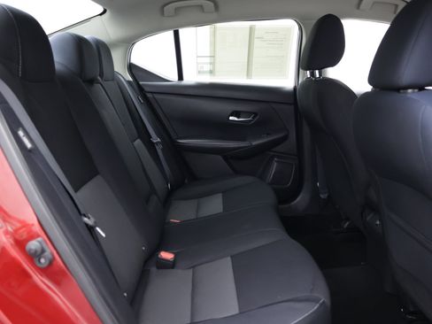 Used 2021 Nissan Sentra SV FWD image 35
