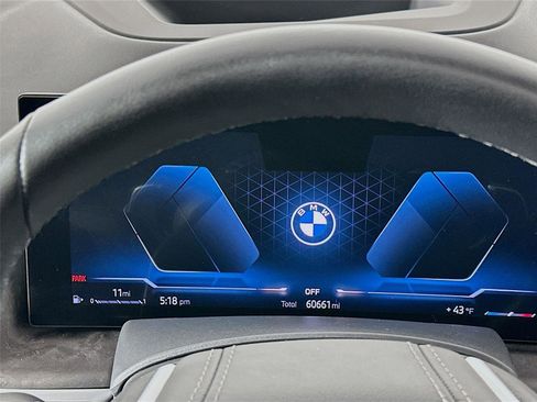 Used 2023 BMW X7 xDrive40i w/ Premium Package image 12