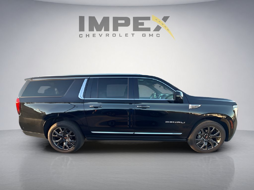 Used 2026 GMC Yukon XL Denali w/ Denali Reserve Package AWD/4WD image 6
