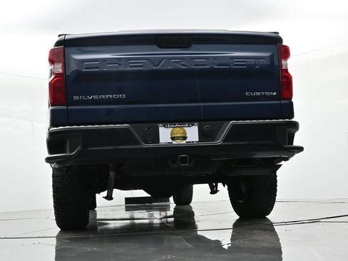 Used 2023 Chevrolet Silverado 1500 Custom Trail Boss AWD/4WD image 27
