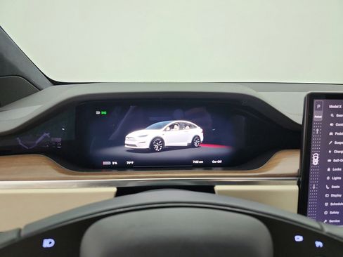 Used 2022 Tesla Model X Plaid AWD/4WD image 11
