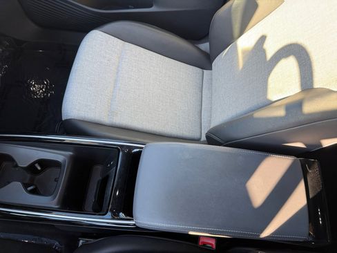 Certified 2023 Volkswagen ID.4 Standard image 14