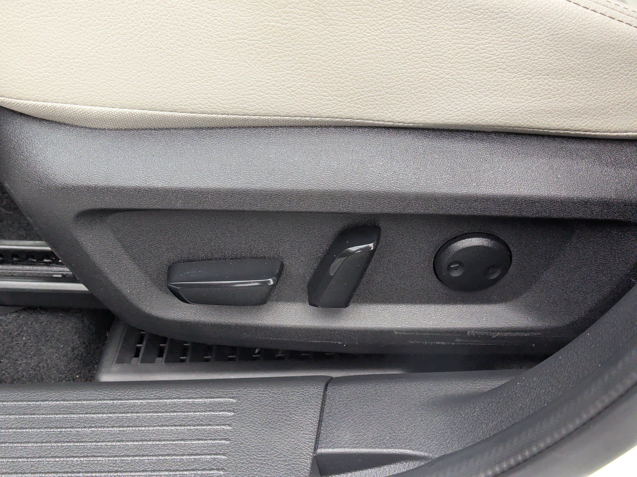 Used 2023 Nissan Rogue SL AWD/4WD image 18