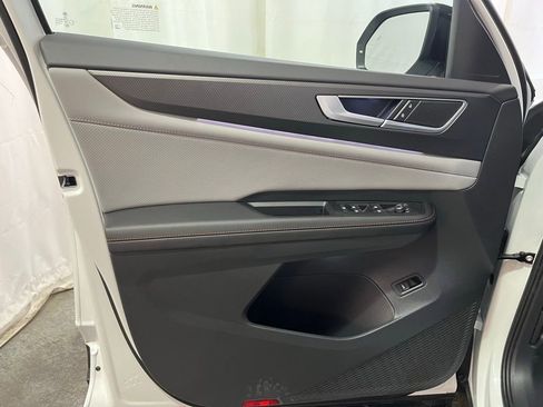 New 2026 Volkswagen Atlas Peak Edition AWD/4WD image 9