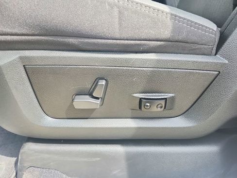 Used 2024 RAM 2500 Big Horn image 12