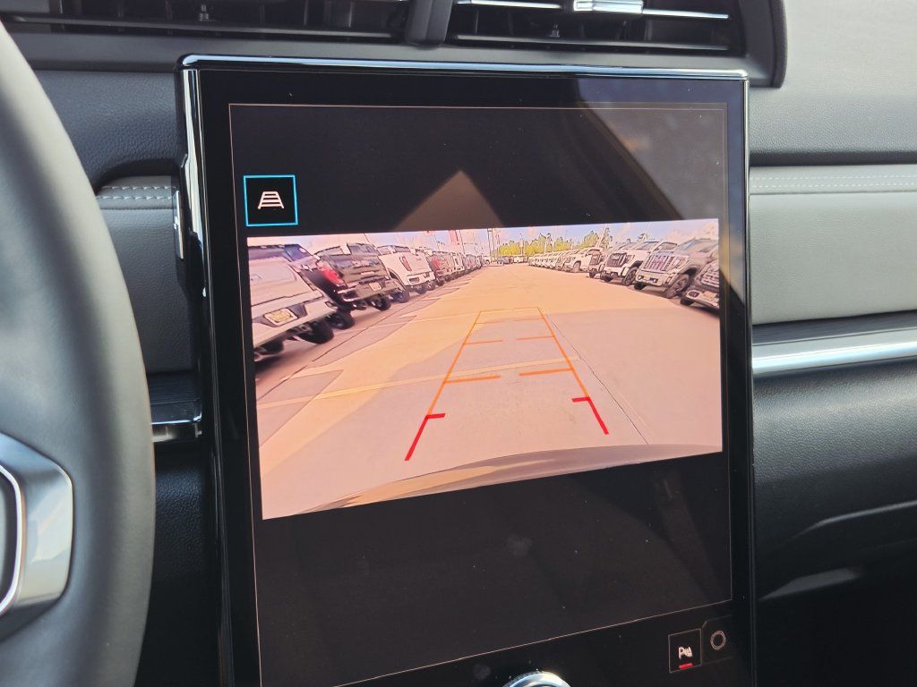 Used 2025 GMC Terrain Elevation w/ Black Edition AWD/4WD image 19