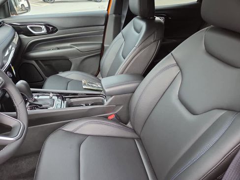 New 2026 Jeep Compass Limited image 18