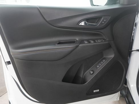 Used 2018 Chevrolet Equinox Premier image 20