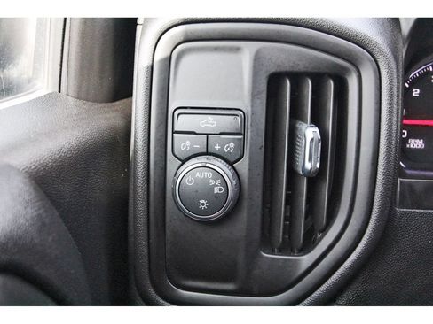 Used 2020 Chevrolet Silverado 1500 Custom w/ Infotainment Package RWD image 20