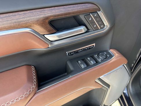 Used 2025 GMC Sierra 1500 Denali Ultimate image 34