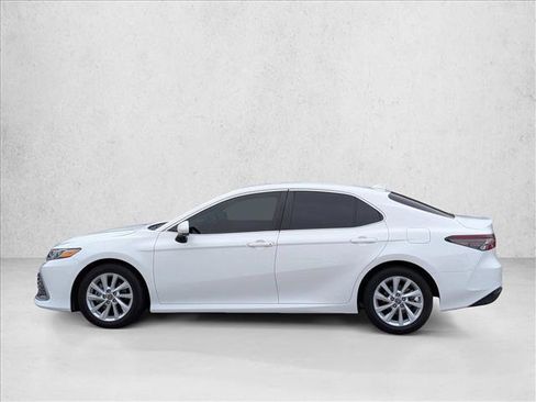 Used 2023 Toyota Camry LE FWD image 9