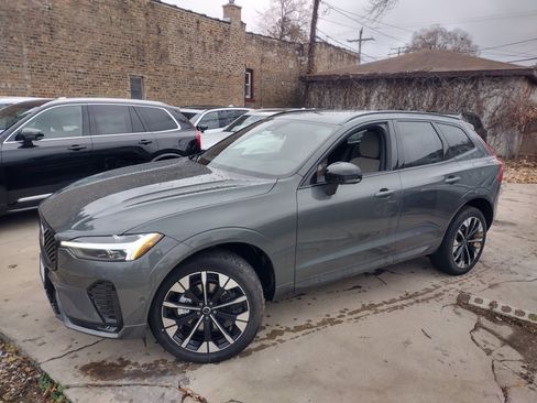 New 2026 Volvo XC60 B5 Plus w/ Climate Package image 3