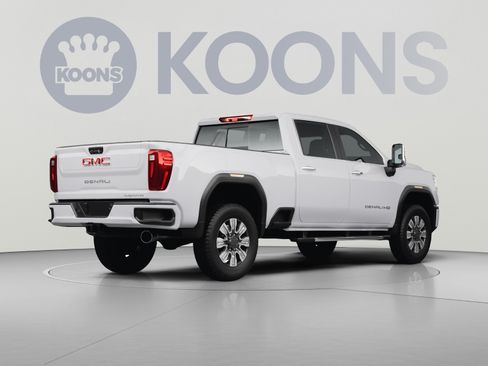 New 2026 GMC Sierra 3500 Denali w/ Denali Reserve Package AWD/4WD image 4