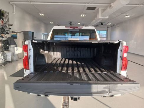 Used 2023 Chevrolet Silverado 1500 High Country w/ High Country Premium Package image 18