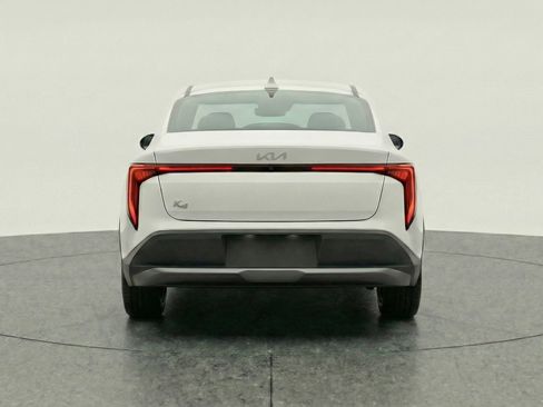 Used 2025 Kia K4 LXS image 7