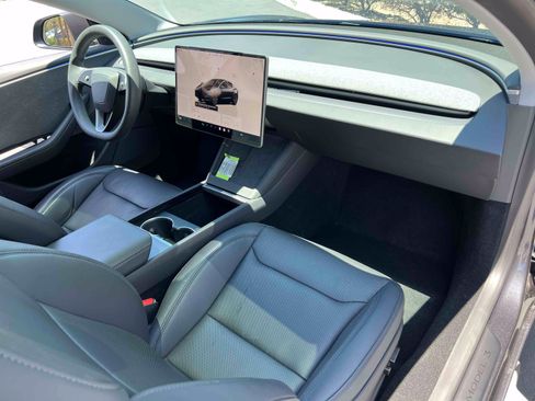 Used 2024 Tesla Model 3 Long Range RWD image 23