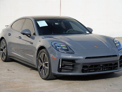 Used 2025 Porsche Panamera 4 w/ Premium Package AWD/4WD image 61