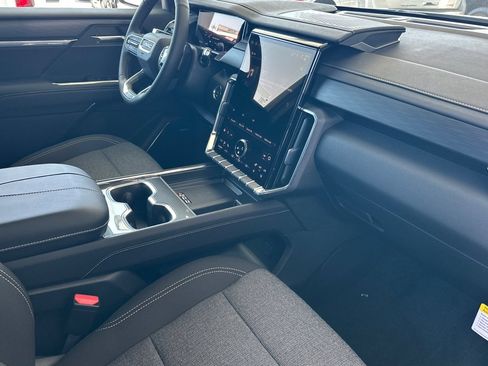 New 2026 GMC Acadia Elevation w/ Black Edition AWD/4WD image 15