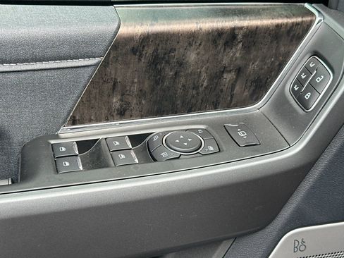 New 2025 Ford F250 Lariat w/ Lariat Ultimate Package image 11