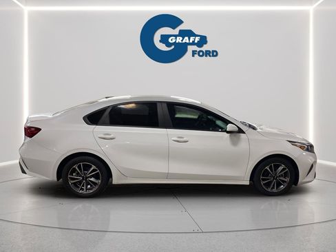 Used 2024 Kia Forte LXS image 8