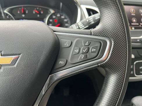 Used 2023 Chevrolet Equinox LS w/ LS Convenience Package image 17