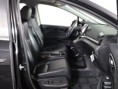 Used 2023 Honda Odyssey Touring image 28