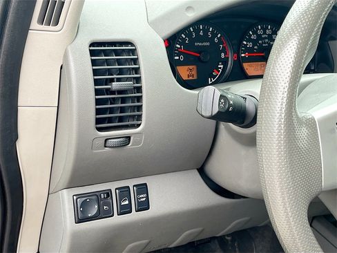 Used 2019 Nissan Frontier SV image 10